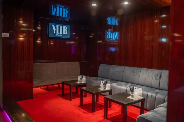 Il MIB Milano in Piazza Affari, interno del locale