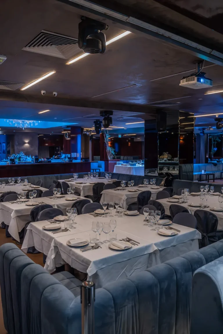 Il MIB Milano in Piazza Affari, interno del locale
